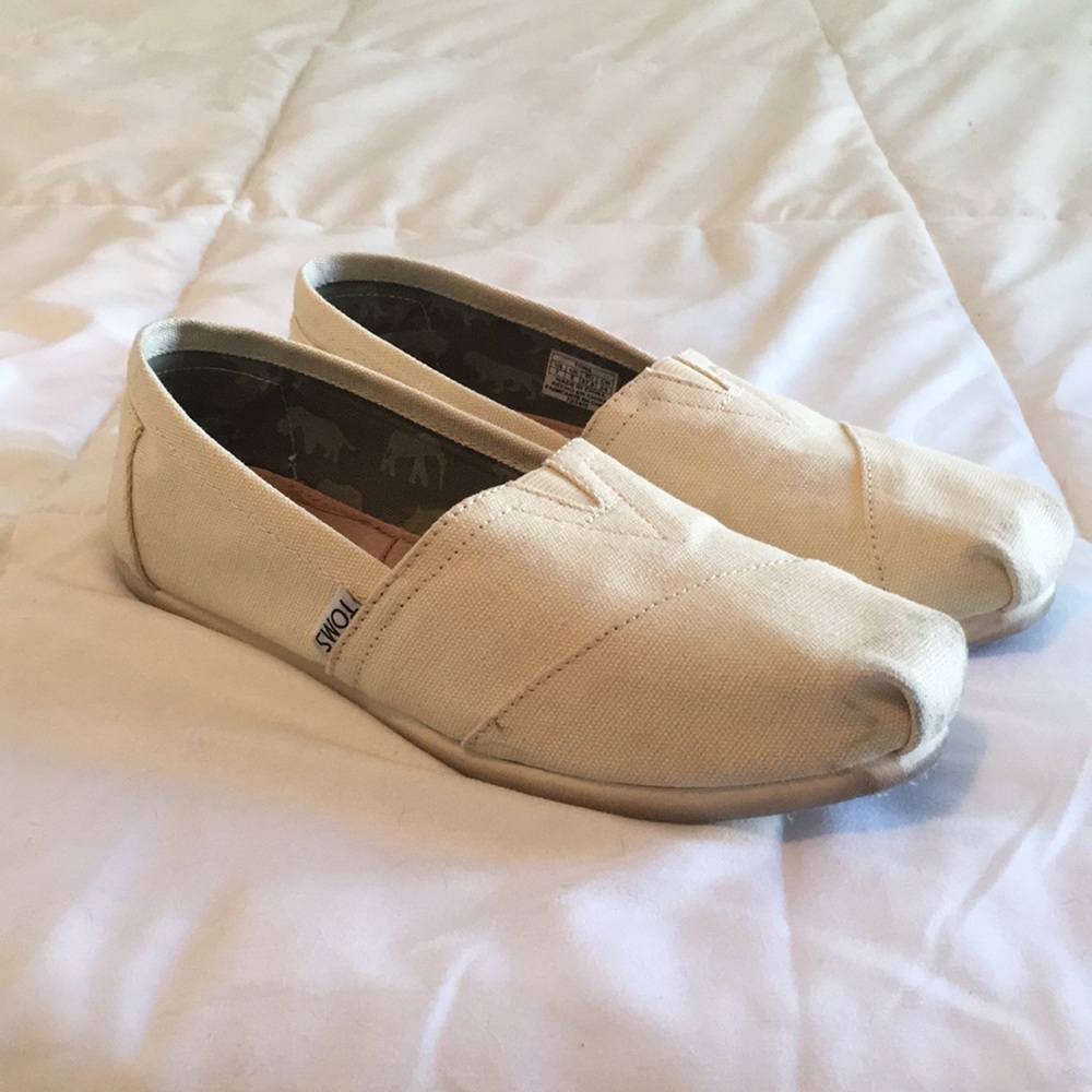 Canvas Toms